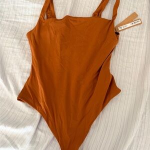 NWT SKIMS M Bodysuit